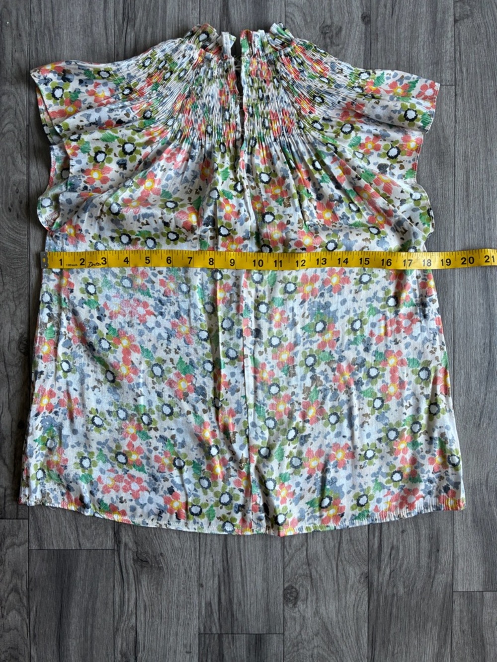 Women's Moodie Floral
Smocked Neck Blouse XS Boho Cottagecore Flutter Sleeve Top - Picture 5 of 14